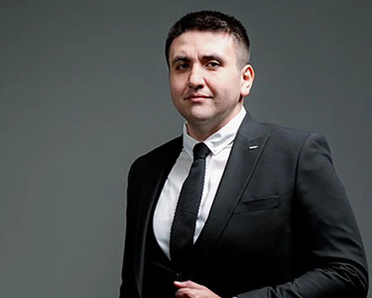 Мазхар Джавдар